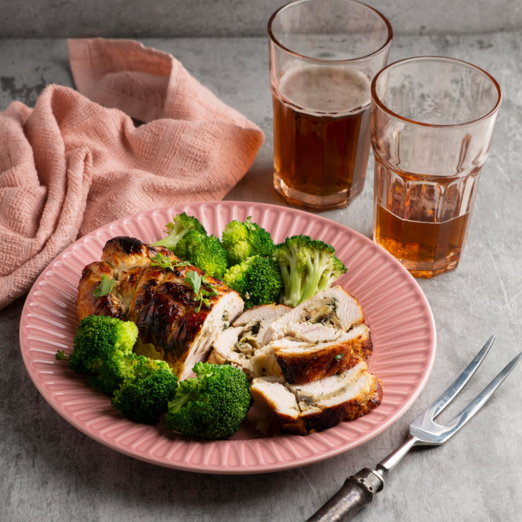 Oxtail Dinner (2 sides + drink)