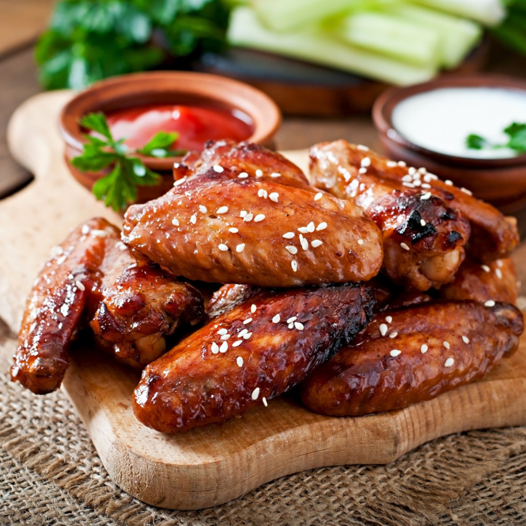 Wings (10 pieces with fries or potatoes + 1 side)